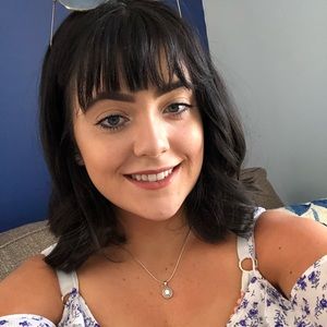 Meet your Posher, Lauren